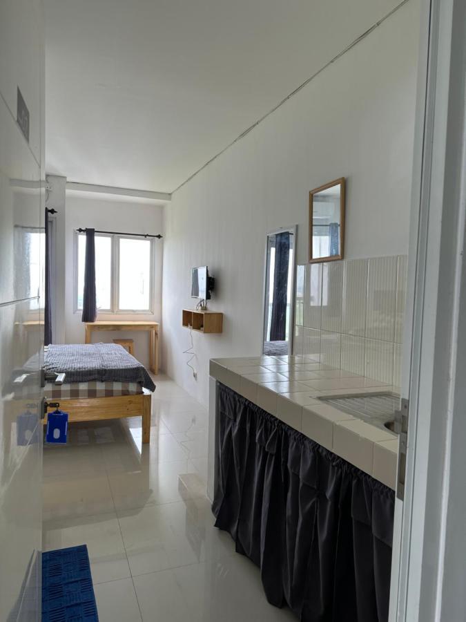 Apartment Grand Sentraland Karawang Manage By Laguna Room Exterior foto